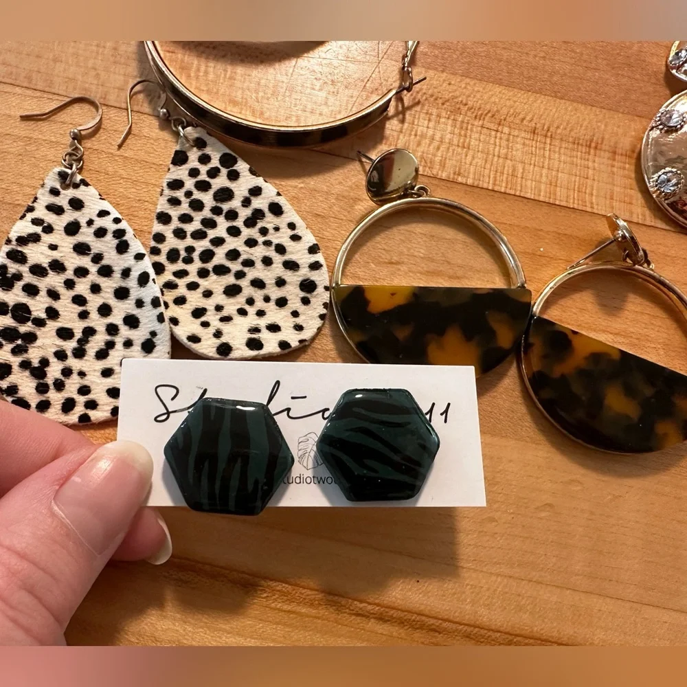 Assorted Earrings - Picture 6 of 6